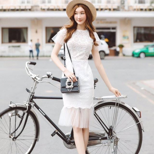 ĐẦM REN ĐUÔI CÁ TUYỆT ĐẸP