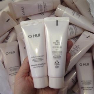 Sữa rửa mặt Ohui Miracle Moisture Cleansing Foam 40ml