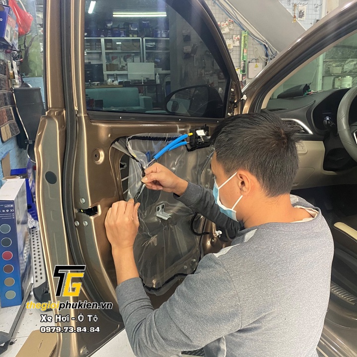 Bộ gập gương lên xuống kính tự động xe Hyundai Accent 2018-2021 - cắm jack zin, chích 2 dây tín hiệu