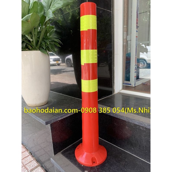 Cọc tiêu hình trụ phản quang cao 67cm