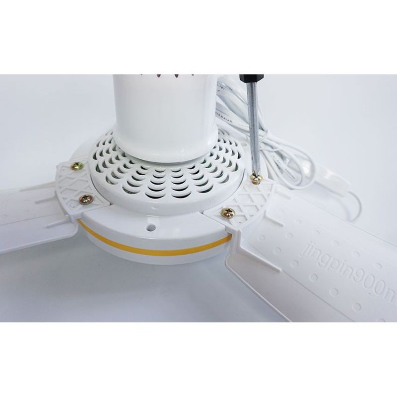 Quạt trần nhỡ cánh nhựa