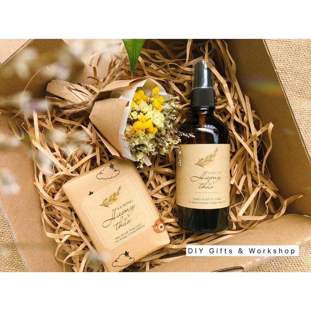 SET QUÀ TẶNG XÀ BÔNG HANDMADE + XỊT KHOÁNG HƯƠNG THẢO ORGANIC