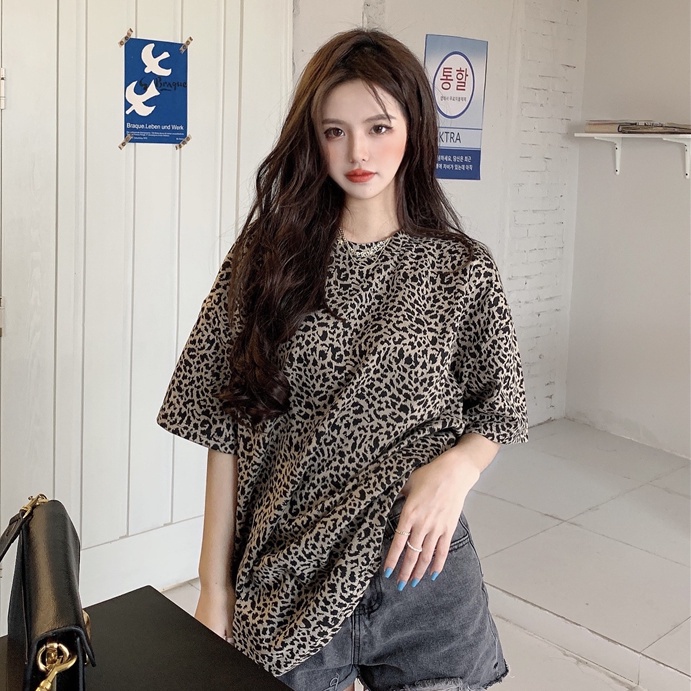 Áo thun ngắn tay cổ tròn in họa tiết da báo thời trang sành điệu cho nữ