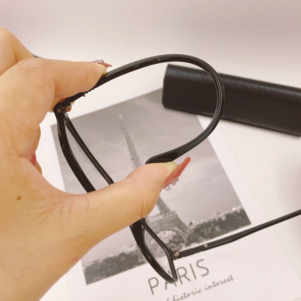 Gọng kính cận vuông EC02 phù hợp cả nam và nữ form mặt vuông, dài, góc cạnh kèm sẳn tròng 0 độ chống ánh sáng xanh | BigBuy360 - bigbuy360.vn