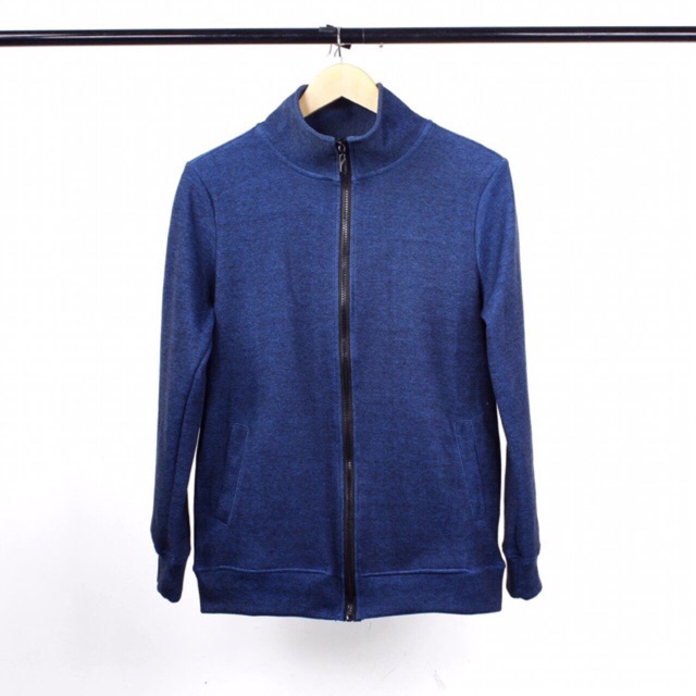 Áo khoác nỉ dư xịn Pull&Bear