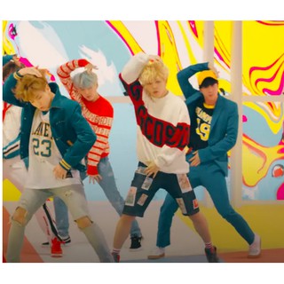 Áo len Jimin DNA