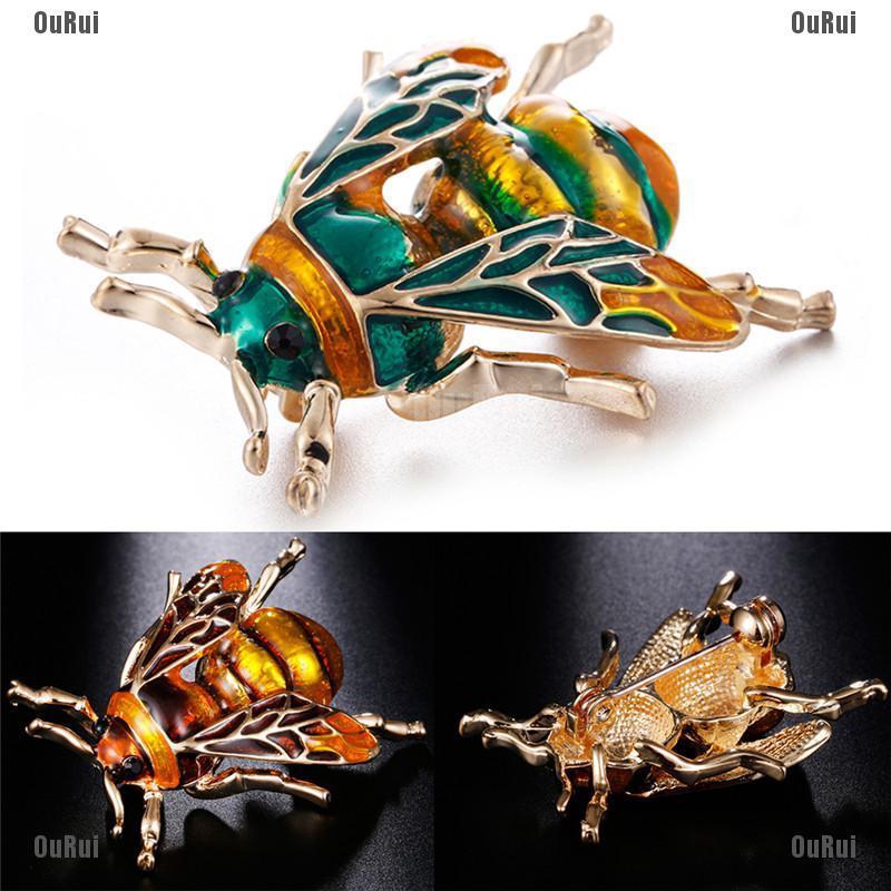 Con Ong Kim Loại Cổ Điển Sang Trọng