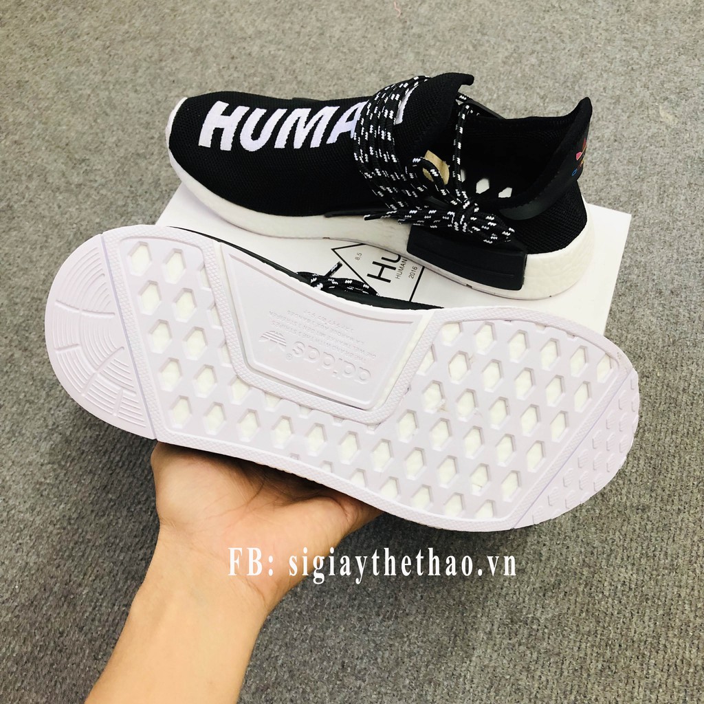 Giày human race đen trắng, tặng tất và móc khóa
