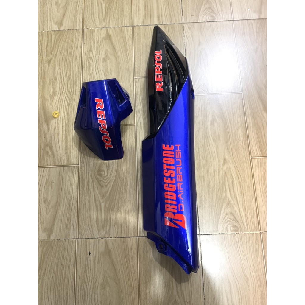 Ốp pô chụp đích pô xe winner màu xanh đen