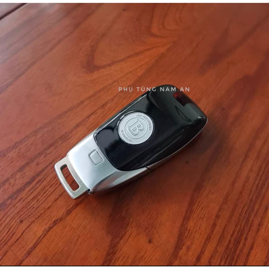 NẮP LƯNG KHOÁ MERCEDES AMG/MAYBACH/BRABUS