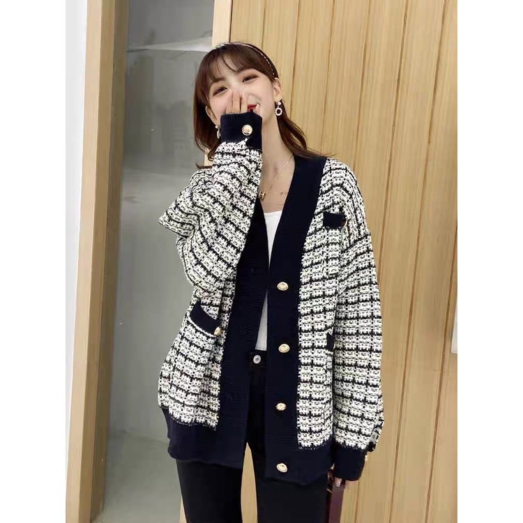 Áo cadigan kẻ nhỏ Hàn Quốc cao cấp Forgirl áo len kẻ đỏ, trắng khoác ngoài phối cúc siêu hot 2021 | BigBuy360 - bigbuy360.vn