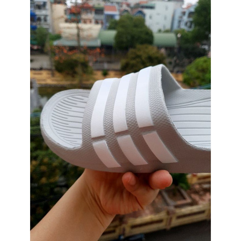 Dép nam đi trong nhà chất siêu nhẹ màu xám kẻ trắng[ cam kết giá rẻ nhất sàn