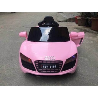 Xe ô tô điện cho bé