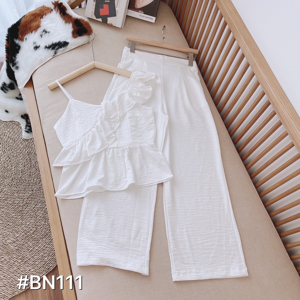 SET LỤA TẰM ÁO LỆCH VAI QUẦN ỐNG RỘNG ĐẸP LONG LANH CAO CẤP NỮ BN111 | BigBuy360 - bigbuy360.vn