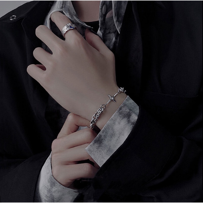 Vòng cổ MAYEBE LAVEND mặt hình thánh giá màu bạc phong cách Hàn Quốc hiphop unisex cho nam