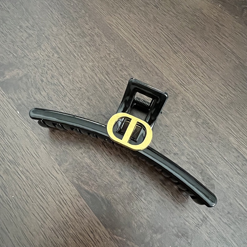 Kẹp Tóc Hình Cá Mập Sang Trọng Cho Nữ