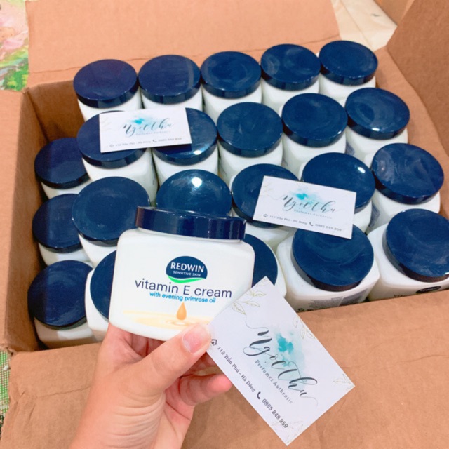 Kem dưỡng vitamin e Redwin Úc hũ 300g