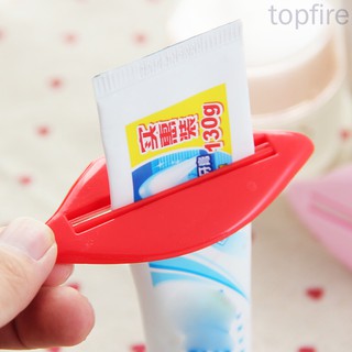 Dụng Cụ Bóp Tuýp Kem Đánh Răng Hình Đôi Môi