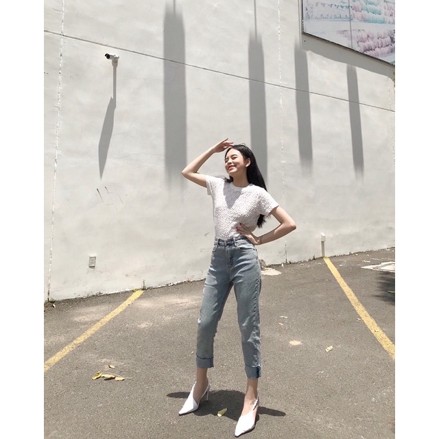 Quần jeans dài xăn lai MERA MOM JEANS