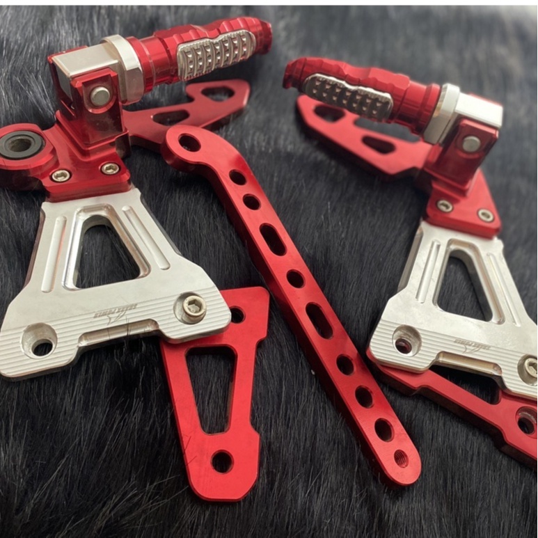 Bộ gác chân sau xe exciter 150 màu vàng đen hàng chính hãng full box