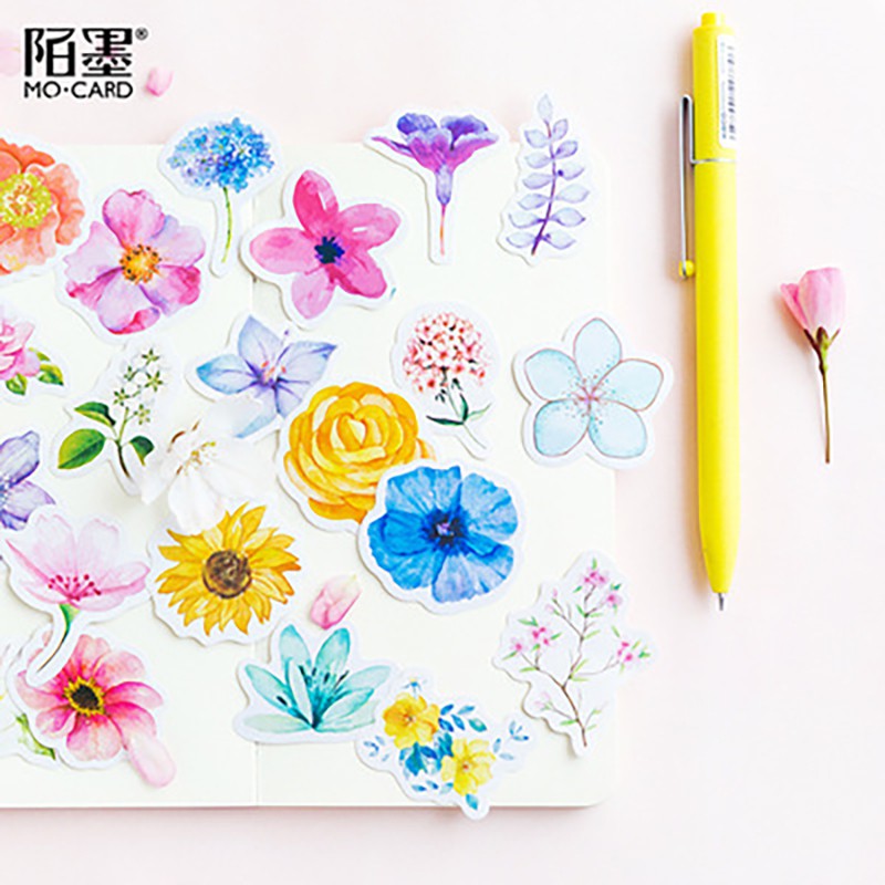 Set 45 miếng dán 8 họa tiết xinh xắn dùng trang trí sổ lưu niệm