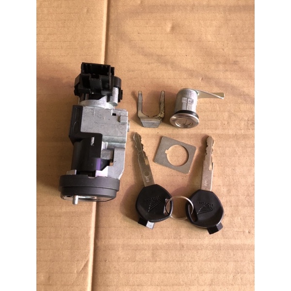 Ổ khoá điện xe cúp 81 mới và wa 110 50cc, wa 110 honda,wa RSX110 fi