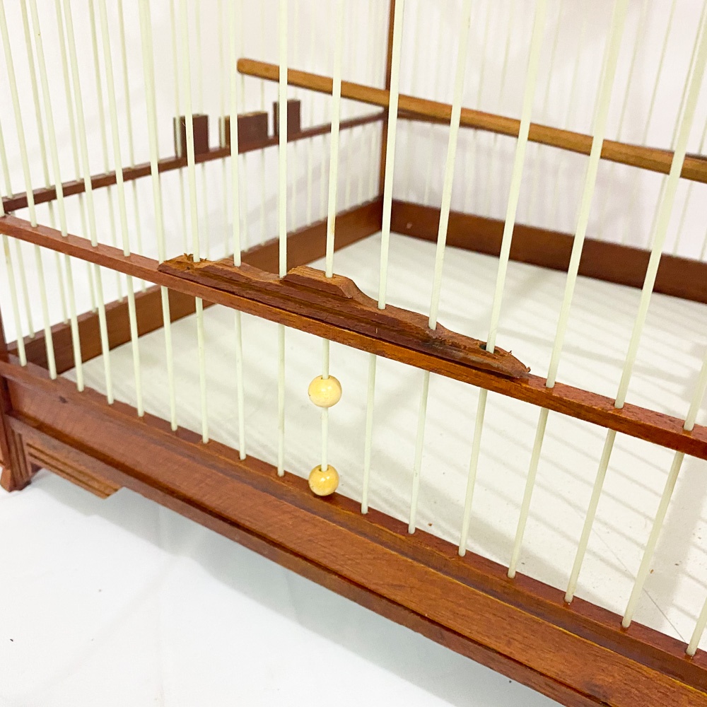 Lồng vuông gỗ đỏ chào mào khung gỗ đỏ TD PET nan cáp quang chắc chắn có móc