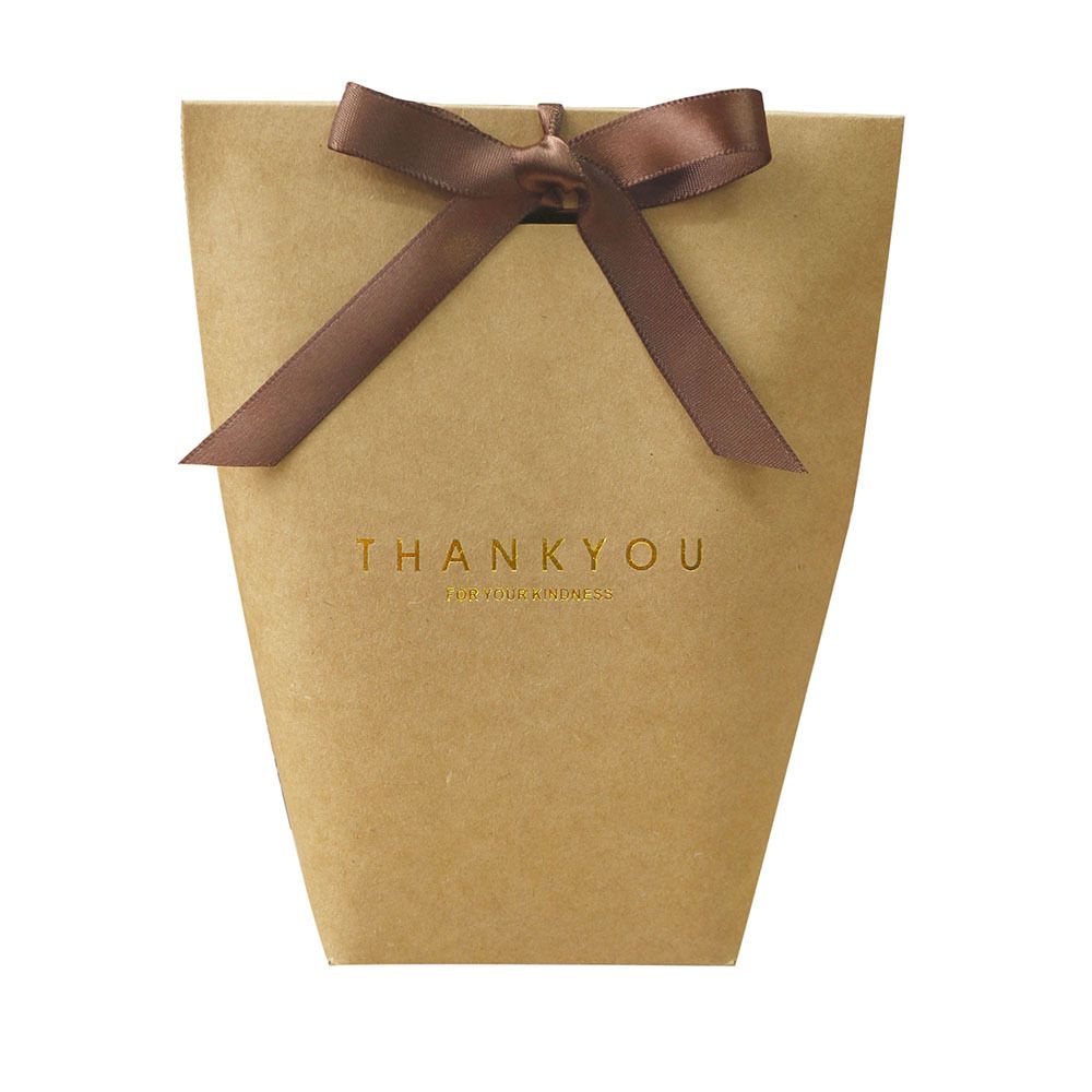 Hộp bằng giấy kraft màu đen chuyên dùng để đựng quà tặng cảm ơn cho đám cưới hoặc đóng gói bánh quy tiện dụng