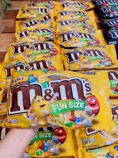 Kẹo chocolate M&M 299,7g Mỹ