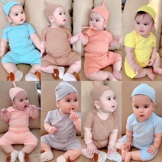 Bộ kèm mũ củ tỏi cho bé