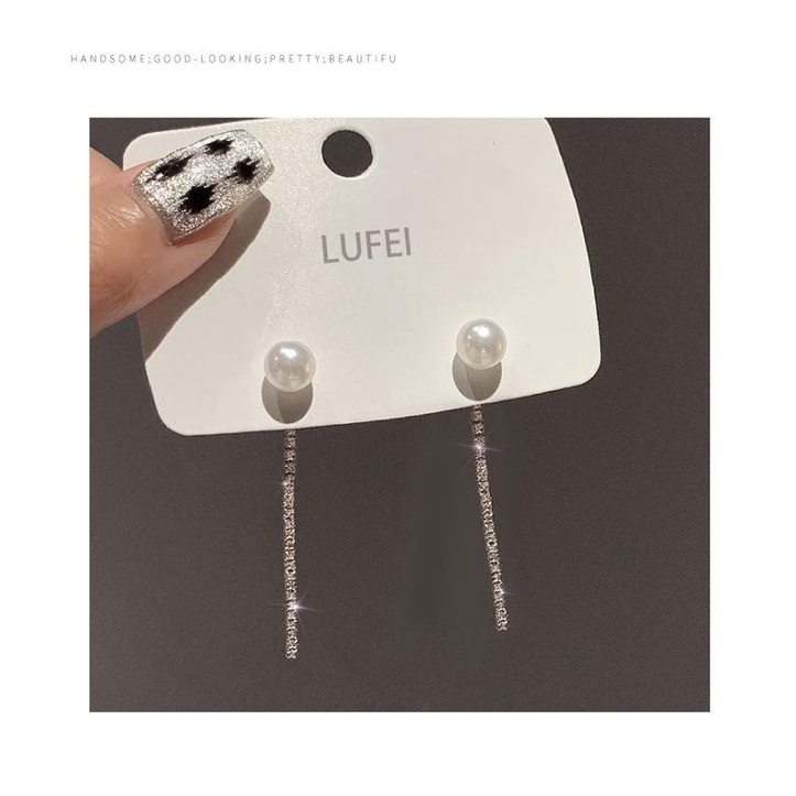 bông tai tuarua đính đá siêu sang chảnh siêu hot