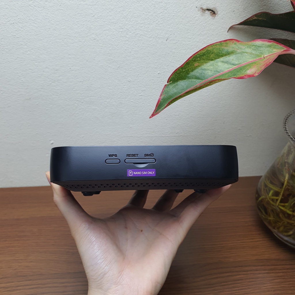 Bộ Phát Wifi 3G 4G Alcatel HH70BT – Tốc độ 300Mbps – Kết nối 64 user cùng lúc – Hỗ trợ 2 băng tần 2,4Ghz và 5Ghz