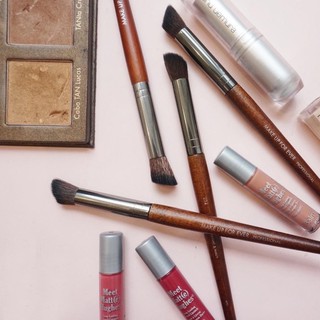 Cọ tạo sóng mũi Makeup Forever 234