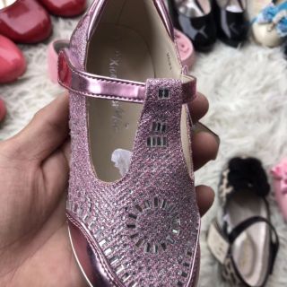 2 đôi búp bê