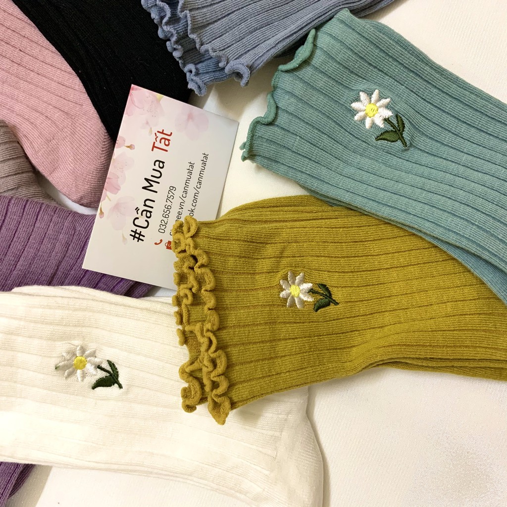 Tất Nữ Cotton Cổ Cao Thêu Cúc Họa Mi Xinh Xắn Có Viền Cổ Nhún Bèo