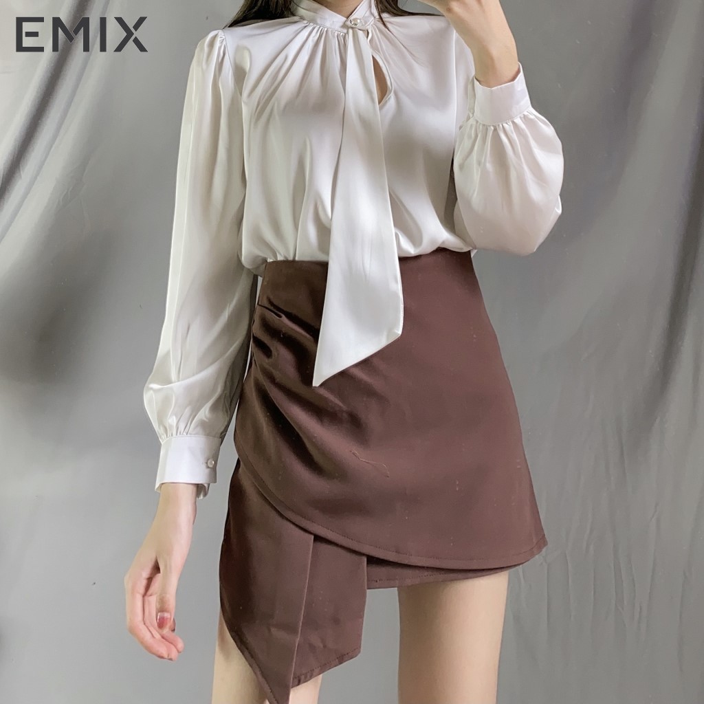 Set áo sơ mi nữ chất lụa phối nơ dài tay mix chân váy ngắn dáng chữ A vạt chéo họa tiết EMIX năng động | BigBuy360 - bigbuy360.vn