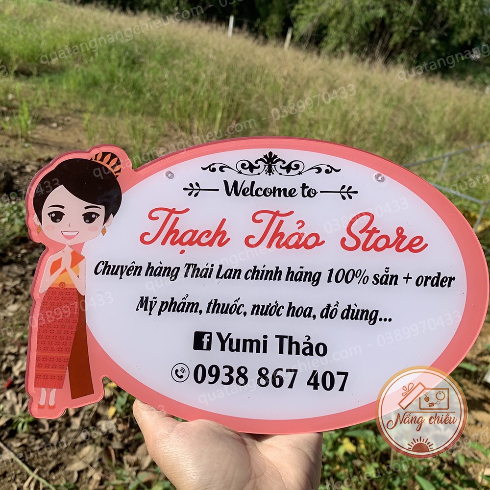 Bảng hiệu mica ghép hình cô gái truyền thống - Dành cho shop hàng Thái Lan - Decor shop bán hàng