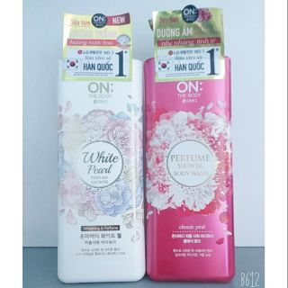 Sữa tắm dưỡng ẩm on the body 500g
