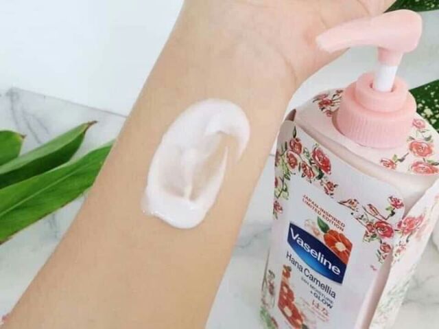 Dưỡng  thể  trắng  da vaseline  hana