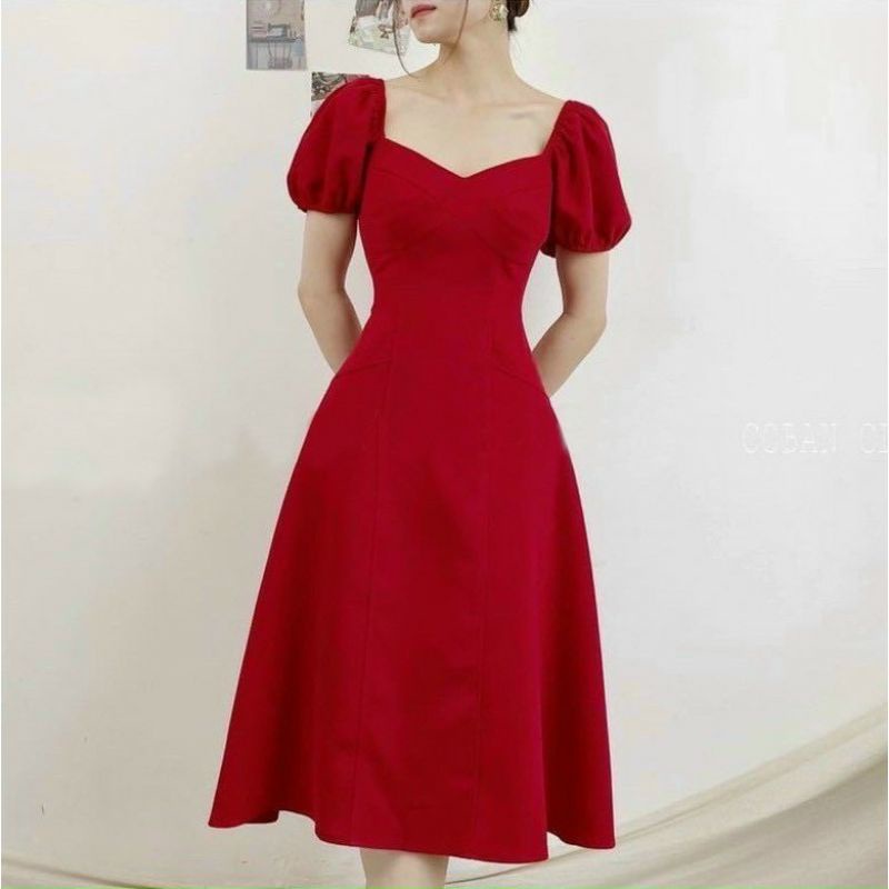 ĐẦM MIDI ĐỎ CỔ TIM TAY BỒNG