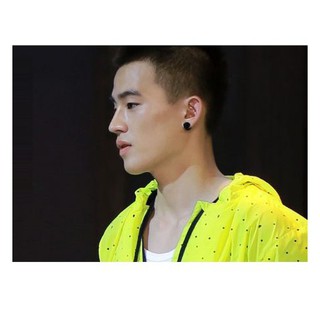 Bông tai nam châm hình tròn đen VPOP