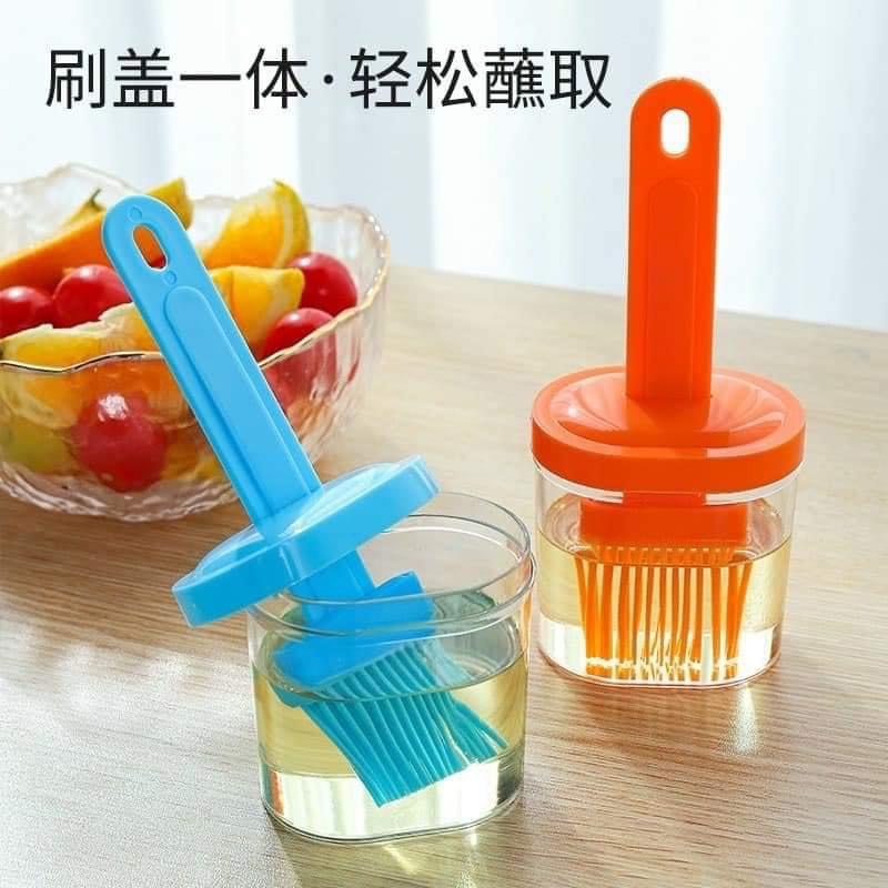 CHỔI QUÉT DẦU DẦU KÈM LỌ ĐỰNG TIỆN LỢI