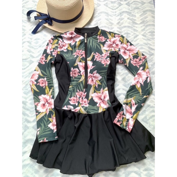 Bikini đồ bơi đi biển một mảnh dây kéo trước phối hoa tay dài form váy có quần lót BIKINISUNSHINE MS-P018