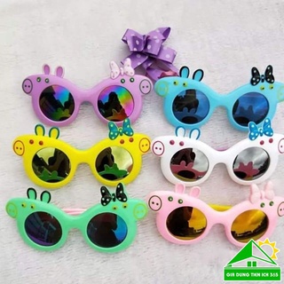 Kính mát cho bé hình heo Peppa Pig