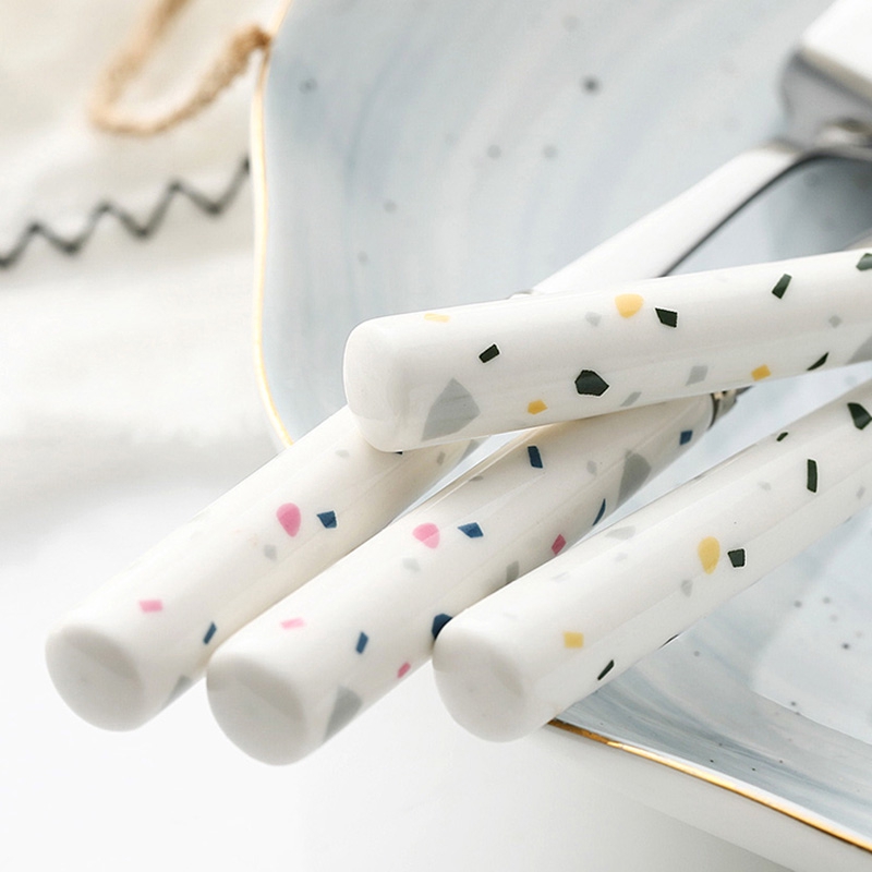 Bộ Muỗng Nĩa Bằng Thép Không Gỉ Với Tay Cầm Sứ Phong Cách Bắc Âu