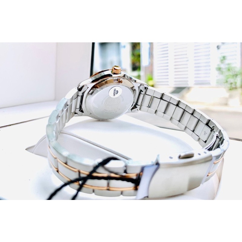 Đồng hồ nữ Orient Automatic FNR1Q001W0