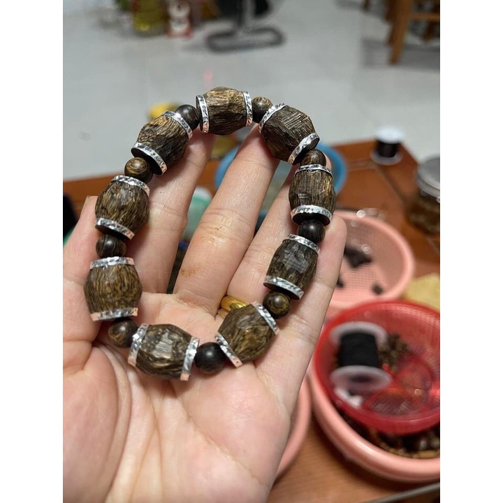 Vòng Trầm Hương phong thủy - Trầm Hương sánh chìm - Thơm Vĩnh viễn