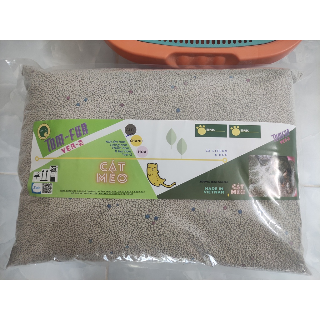 Cát Vệ Sinh Mèo tomfur 6kg 12L chất lượng NHẬT; hạt to Thơm bền lâu; thích hợp cho mèo , hamster, thỏ.