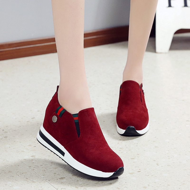 Giày lười thể thao độn đế kiểu dáng năng động cho nữ