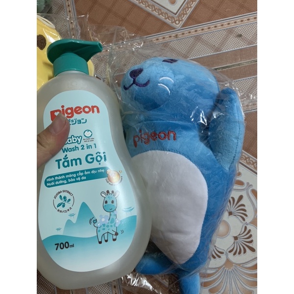 Sữa tắm gội toàn thân Pigeon 700ml